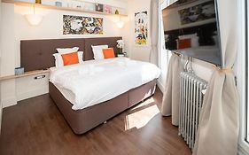 Marais, Rue Beaubourg - 6 Places